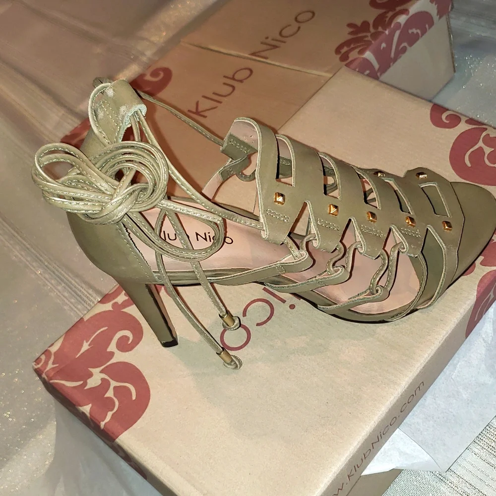 New SANDAL Strappy Stiletto Heel Studs Lace Up Leather Women's 9, 11
